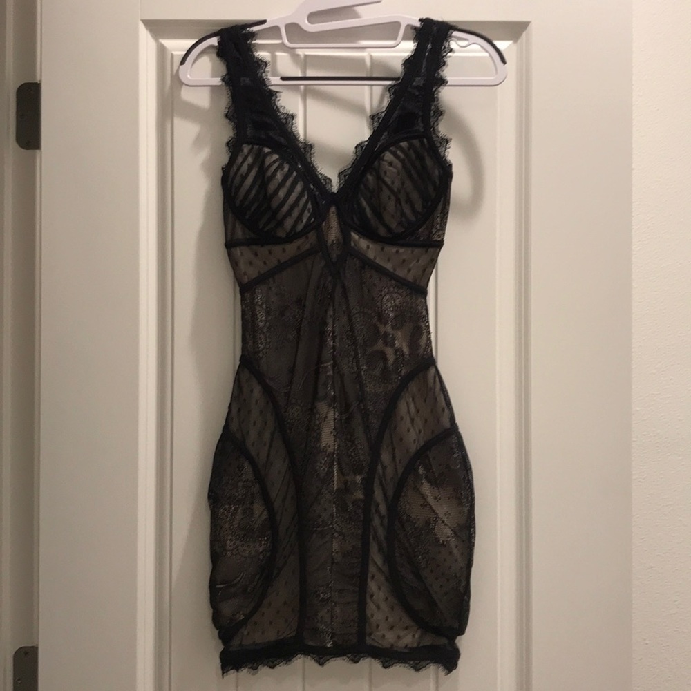 Bebe dress